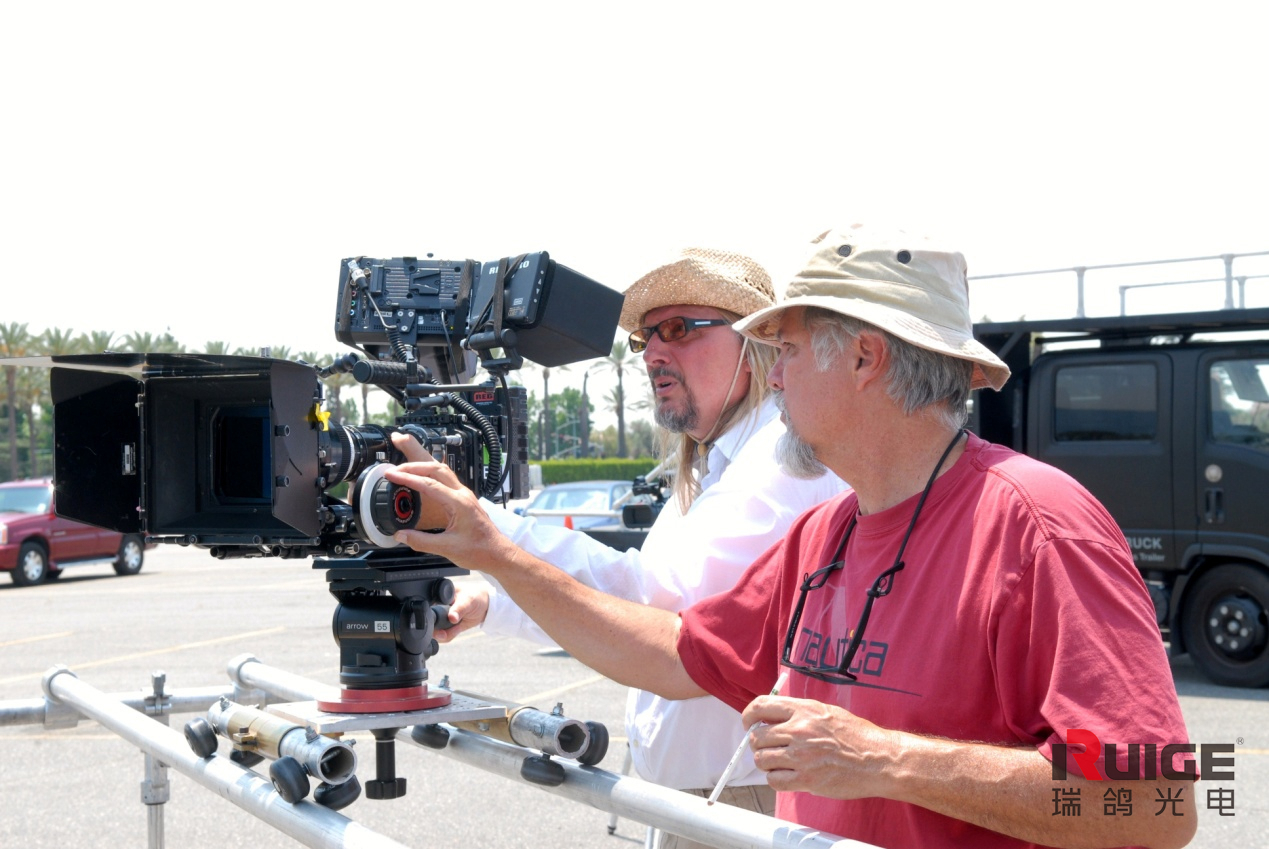 瑞鸽在好莱坞当制片人，箱载监视器广告拍摄花絮之一