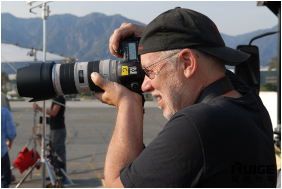 谁说老外懒散，别被骗了，带你见识好莱坞团队令人赞叹的职业素养