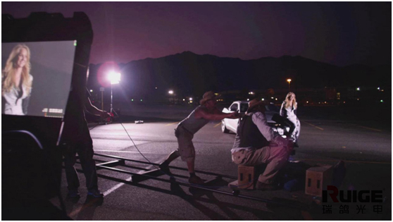 谁说老外懒散，别被骗了，带你见识好莱坞团队令人赞叹的职业素养